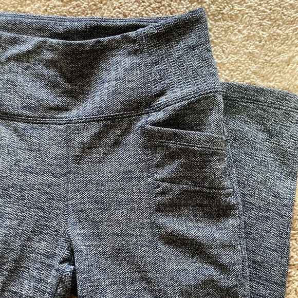 Athleta textured dress pants with pockets - Picture 2 of 6